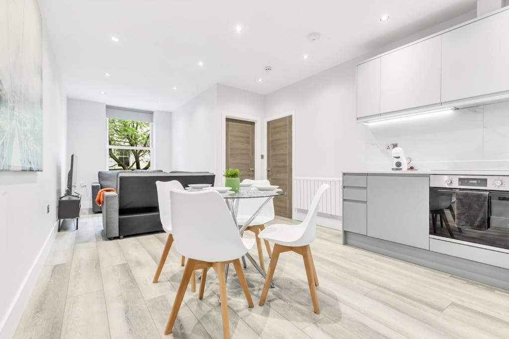 Wow Abbey Road Apartment - Sleeps Up To 8 Londra Exterior foto