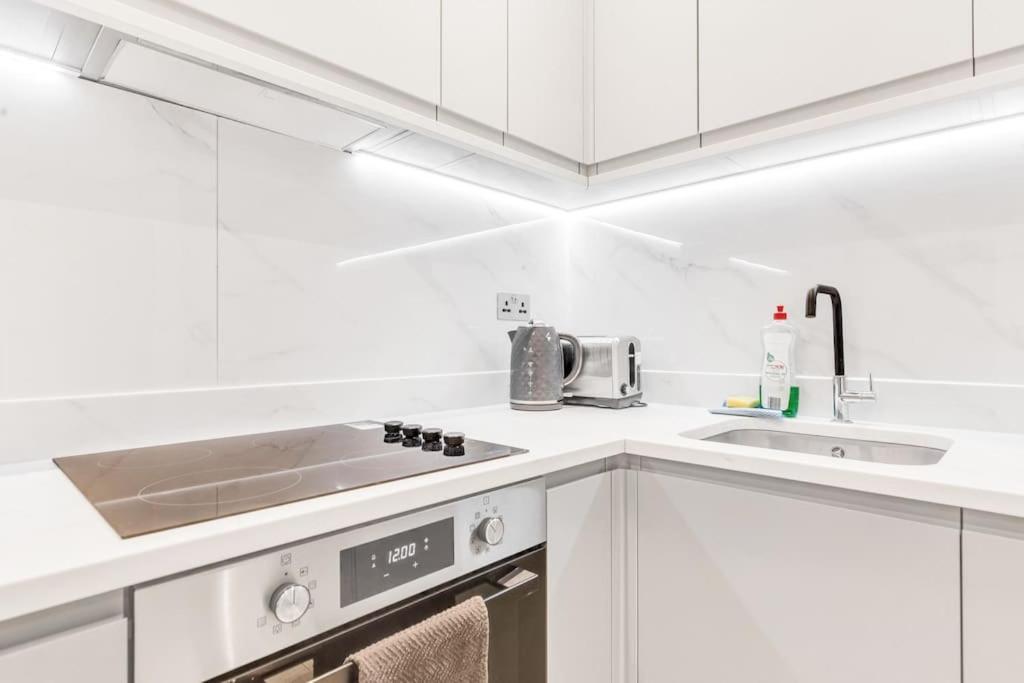 Wow Abbey Road Apartment - Sleeps Up To 8 Londra Exterior foto